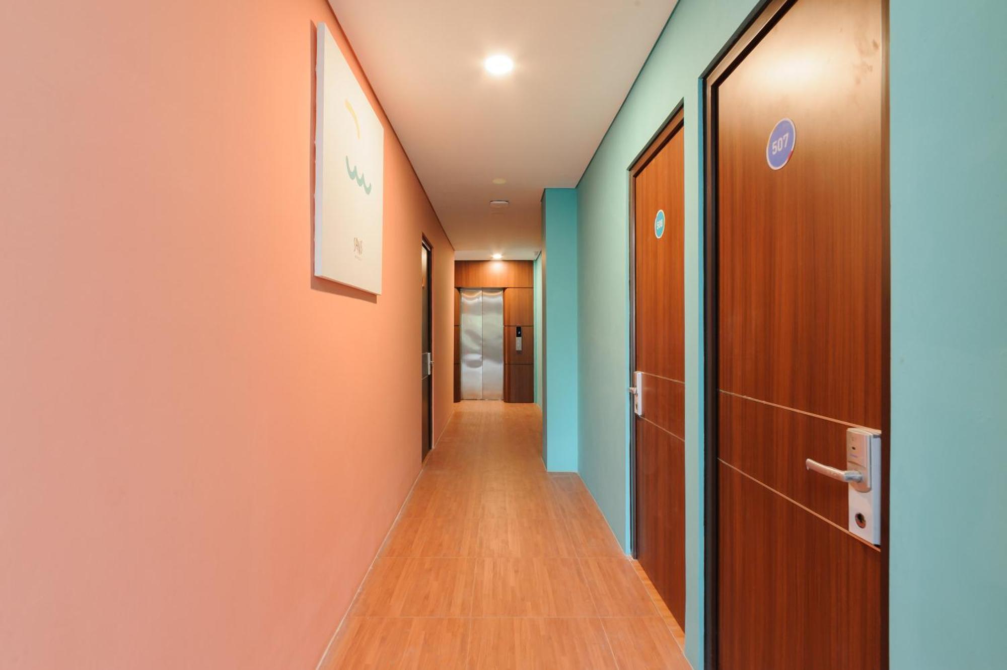 Sans Hotel Tajur Bogor Bantarkamang Exterior photo