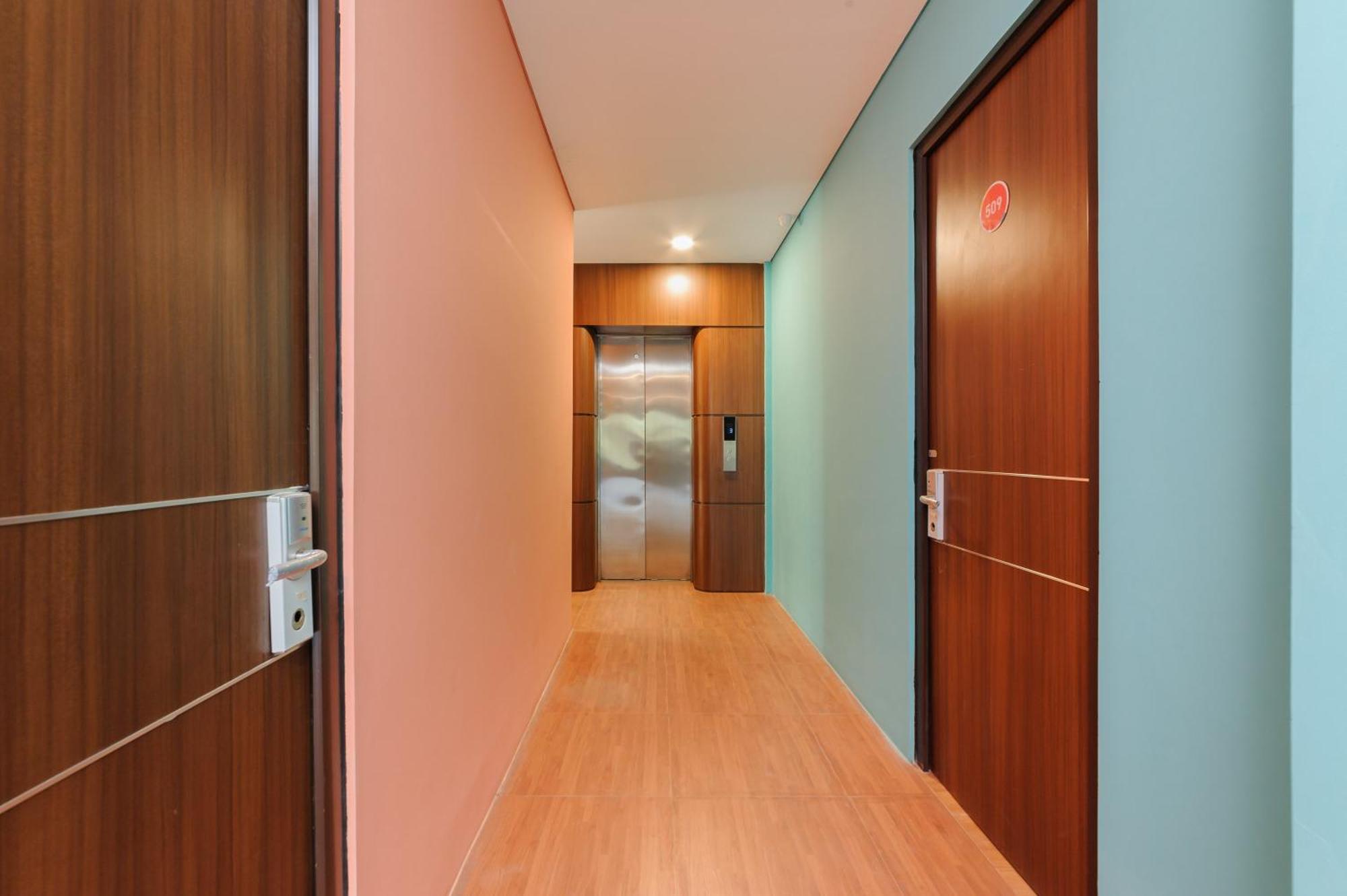 Sans Hotel Tajur Bogor Bantarkamang Exterior photo
